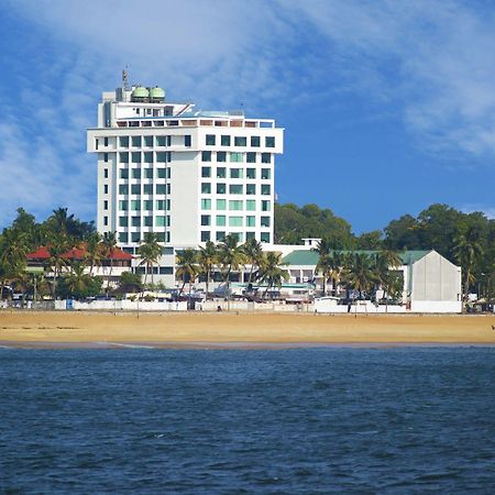 קולאם The Quilon Beach Hotel And Convention Center מראה חיצוני תמונה