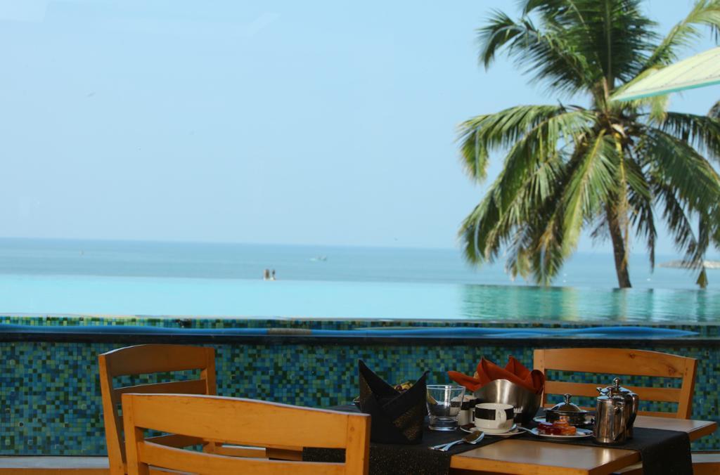 קולאם The Quilon Beach Hotel And Convention Center מראה חיצוני תמונה