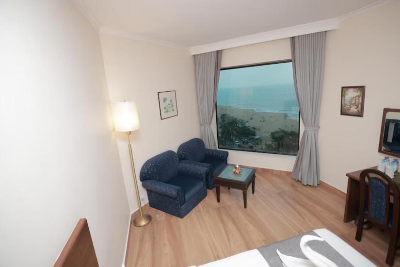 קולאם The Quilon Beach Hotel And Convention Center מראה חיצוני תמונה
