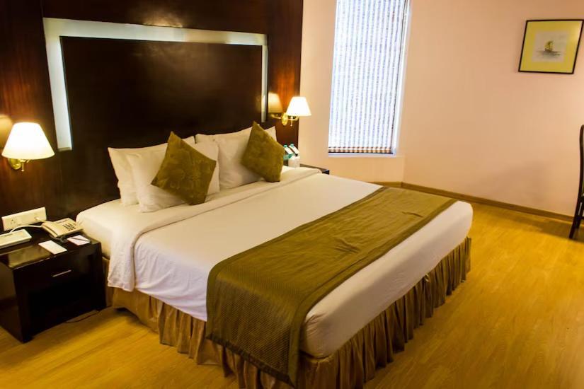 קולאם The Quilon Beach Hotel And Convention Center מראה חיצוני תמונה